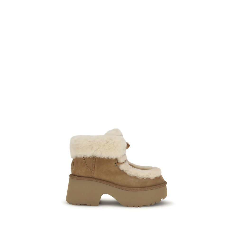 Bottines UGG Classic Esmee beiges