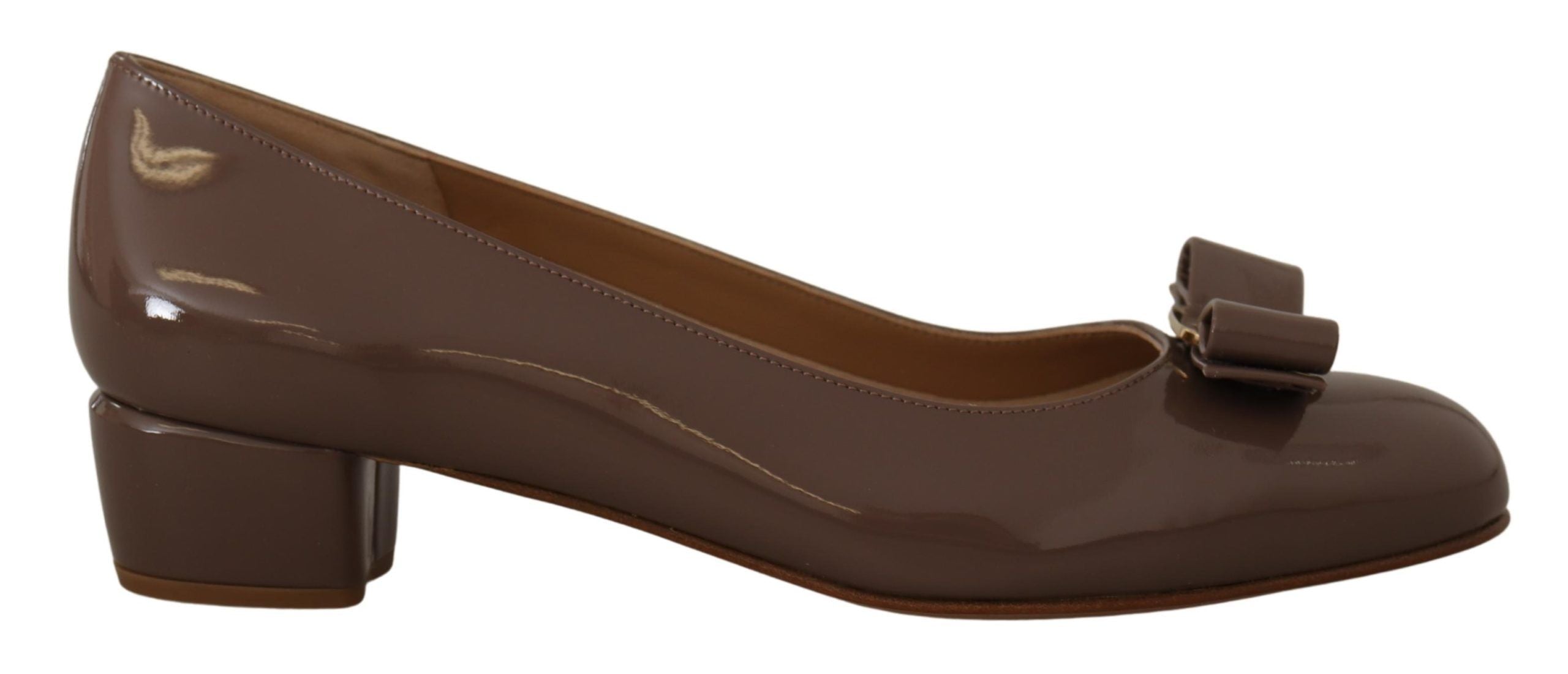 Pompes Salvatore Ferragamo Vara caraway brown