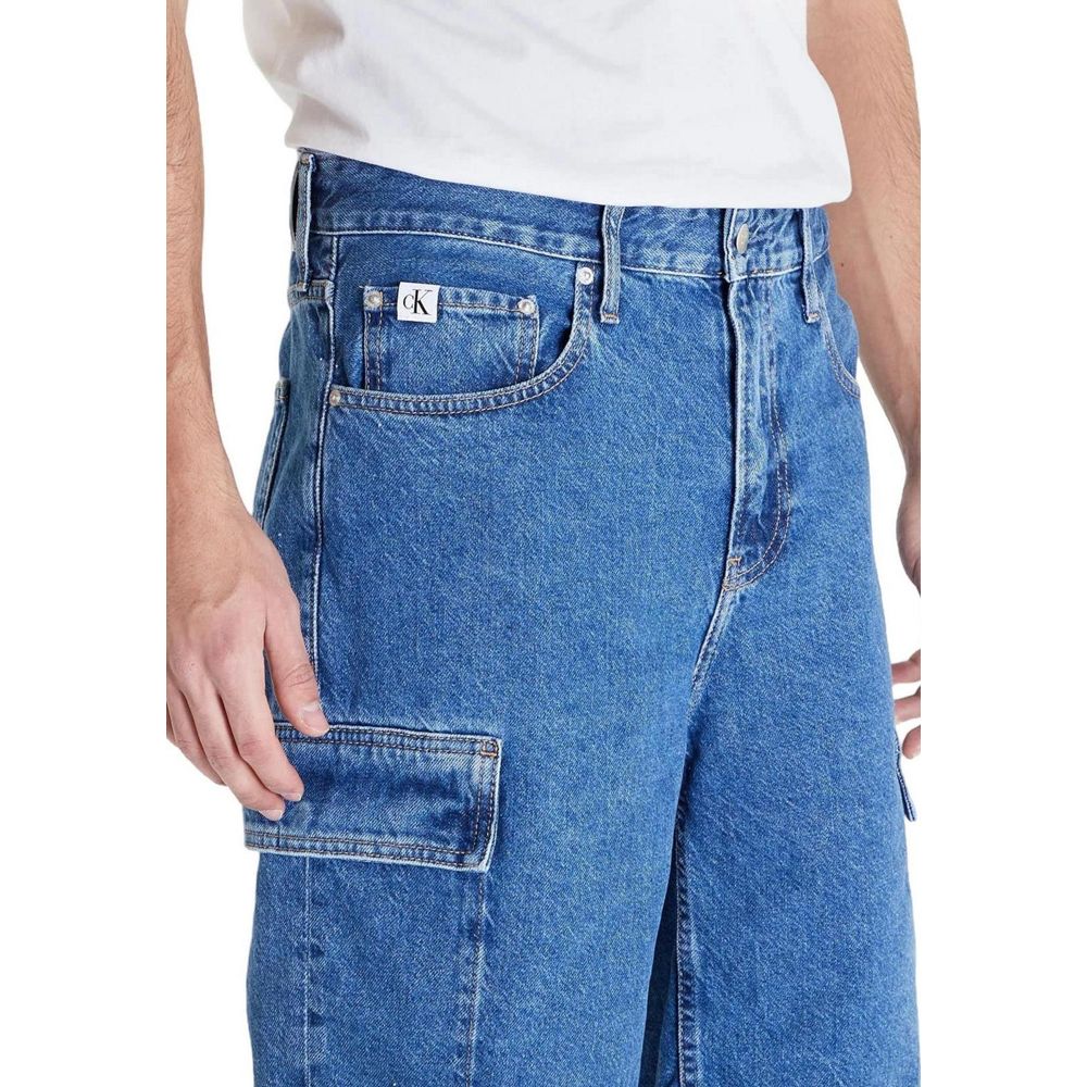 Short bleu