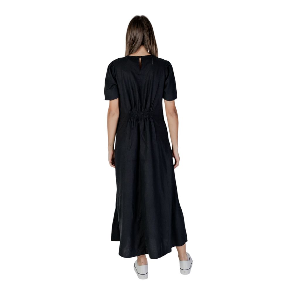 Robe Black Linen noire