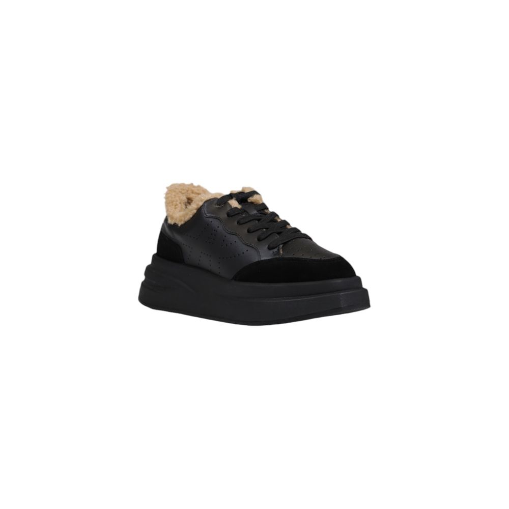 "Baskets noires et blanches cuir"
