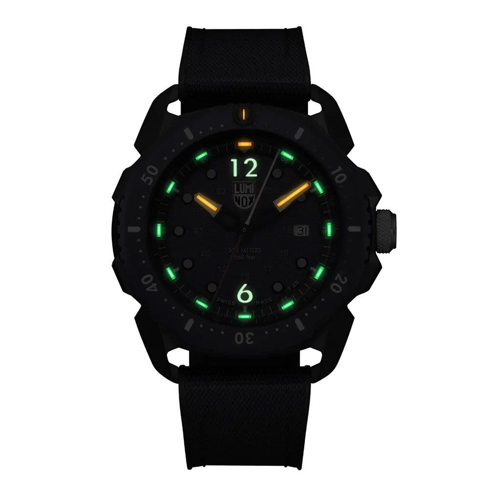 Montre Blue Quartz Carbon noire et bleue