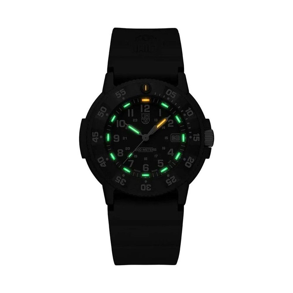 Montre Black Rubber Quartz noire