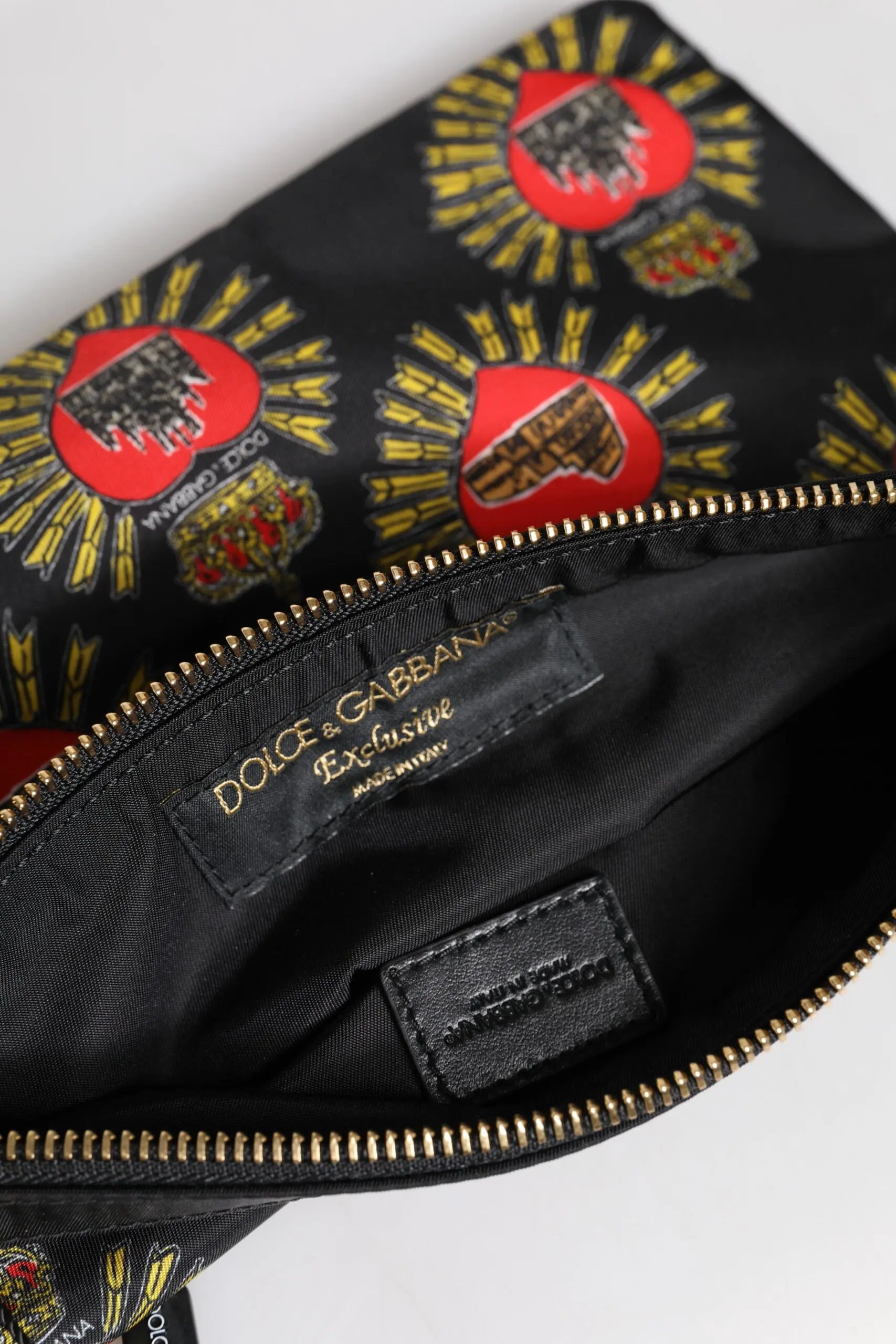 Pochette Dolce & Gabbana Sacred Heart noire rouge Dolce & Gabbana