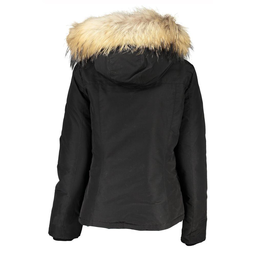 Veste avec capuche noire