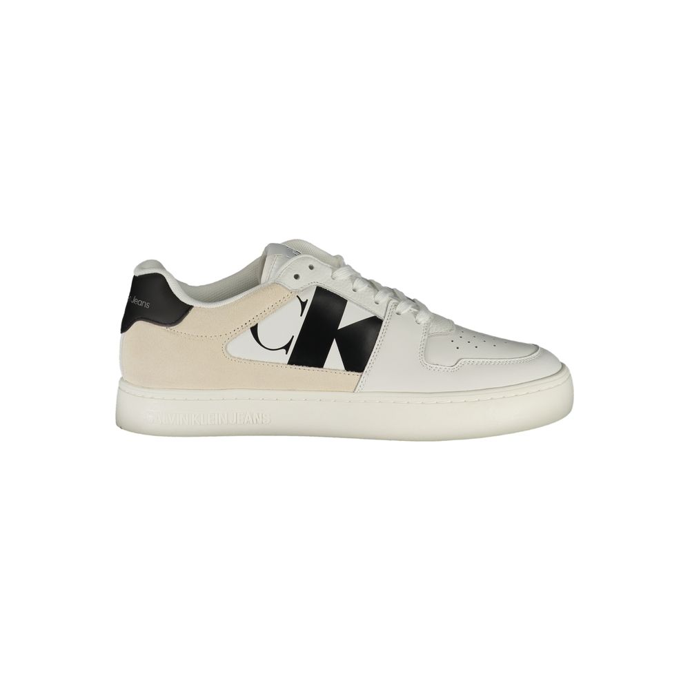 Baskets blanches avec logo