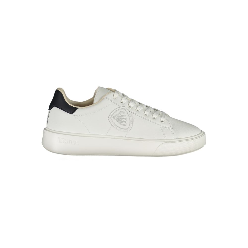 Baskets Blauer blanches