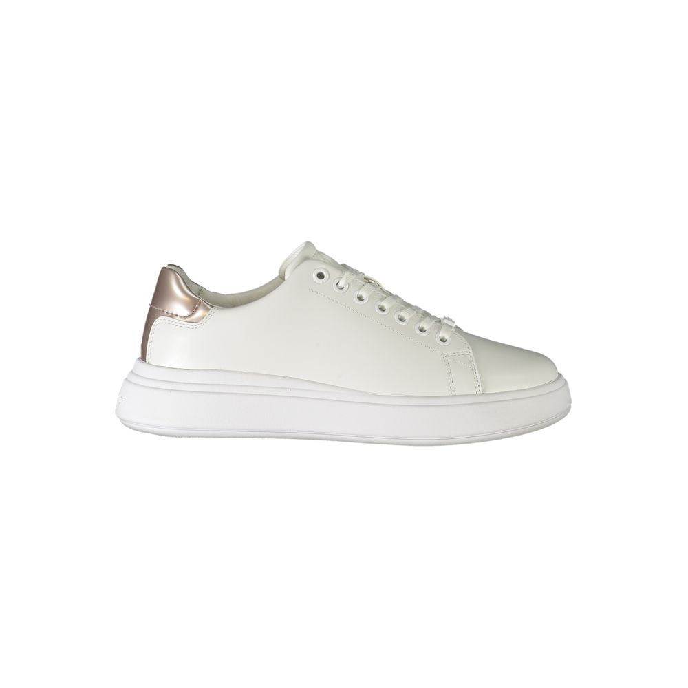 Baskets blanches avec logo