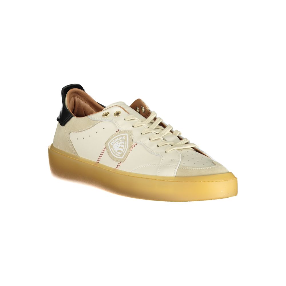 Baskets Blauer blanches