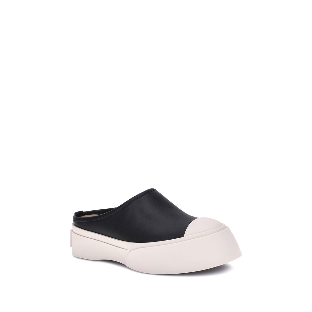 Mules Marni en cuir noires