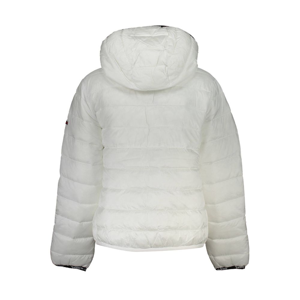 Veste avec capuche blanches