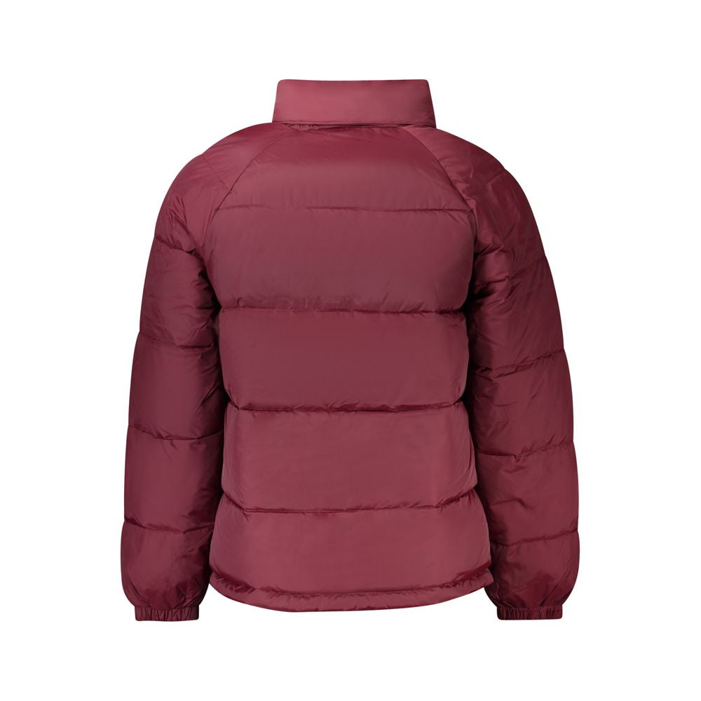 Veste rouge avec capuche rouge
