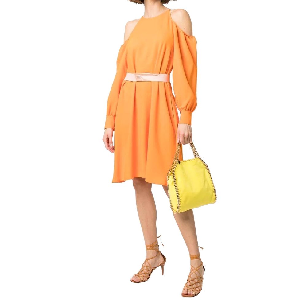 Robe Off-Shoulder blanche