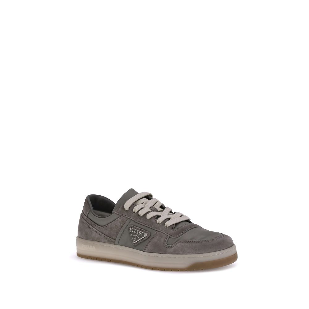 Baskets Prada en cuir taupe