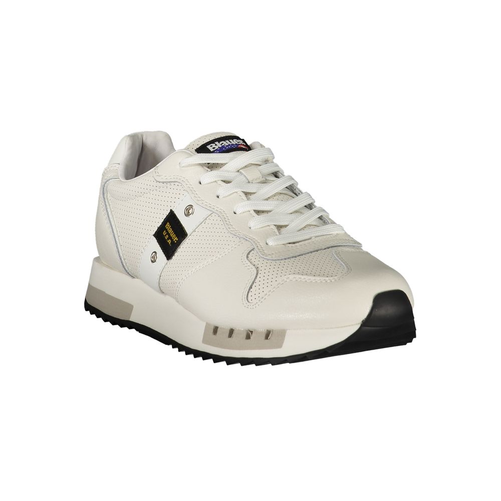Baskets Blauer blanches