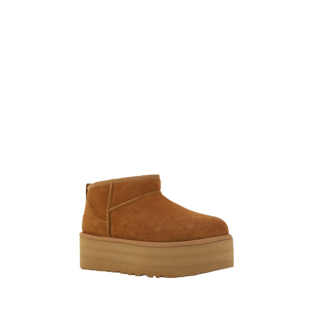 Bottines UGG Classic Ultra Mini noires