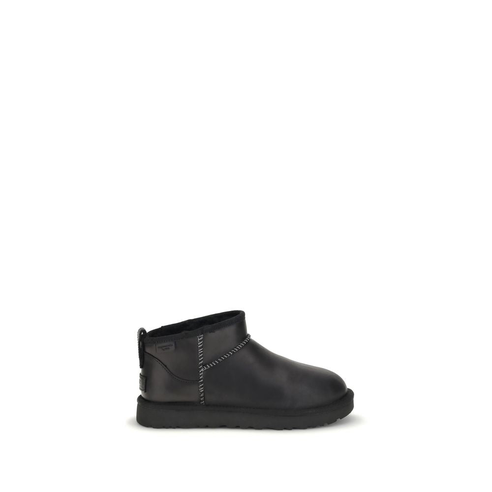 Bottines UGG Classic Ultra Mini noires
