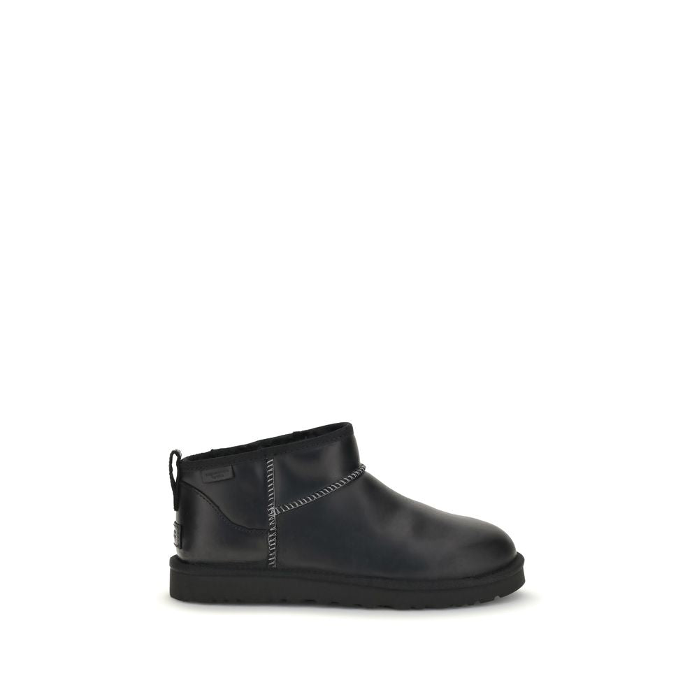 Bottines UGG Ultra mini cuir noires