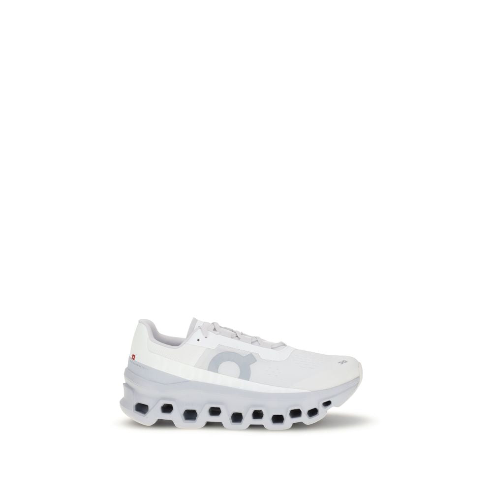 Baskets On Cloudmonster noires