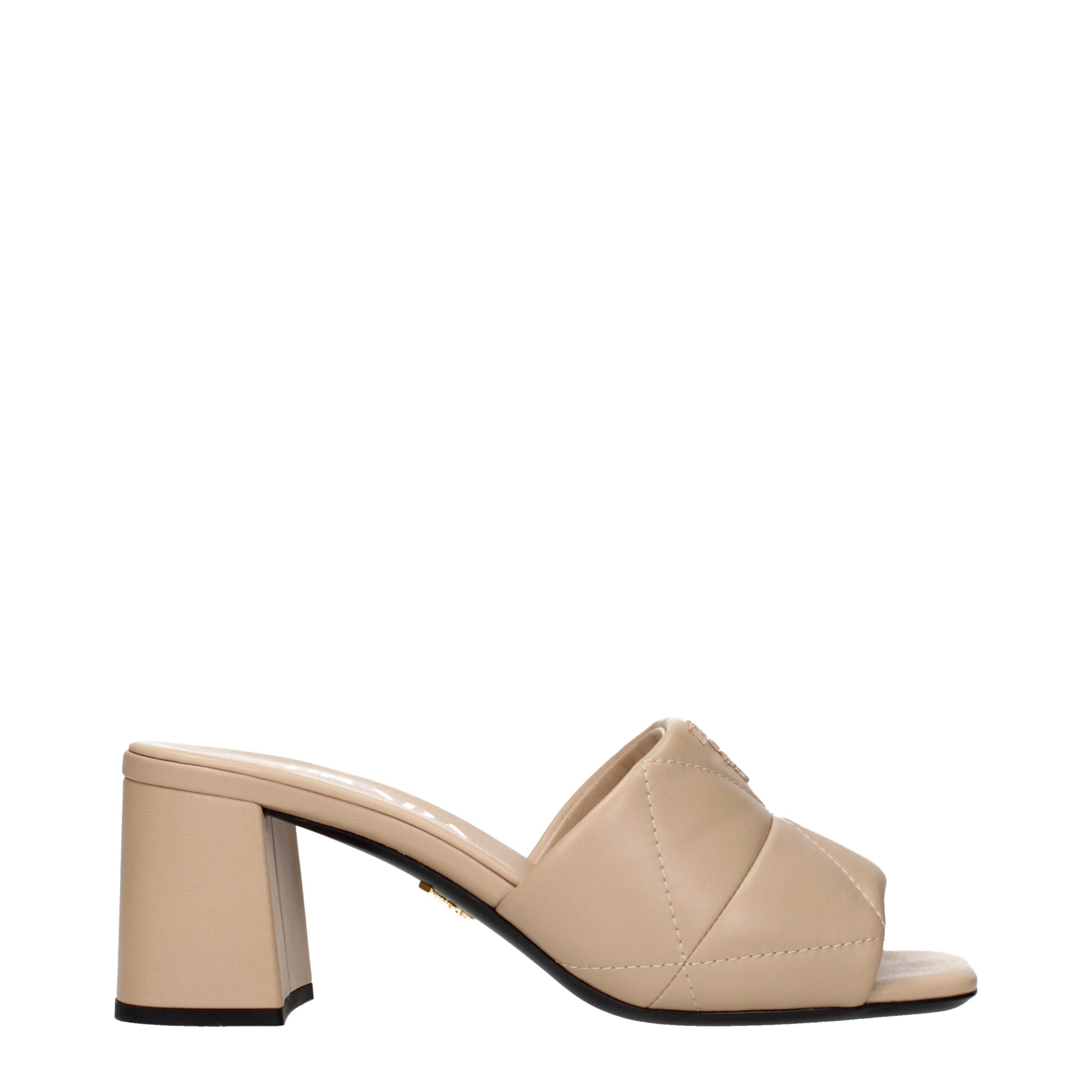 Sandales Prada en cuir beige