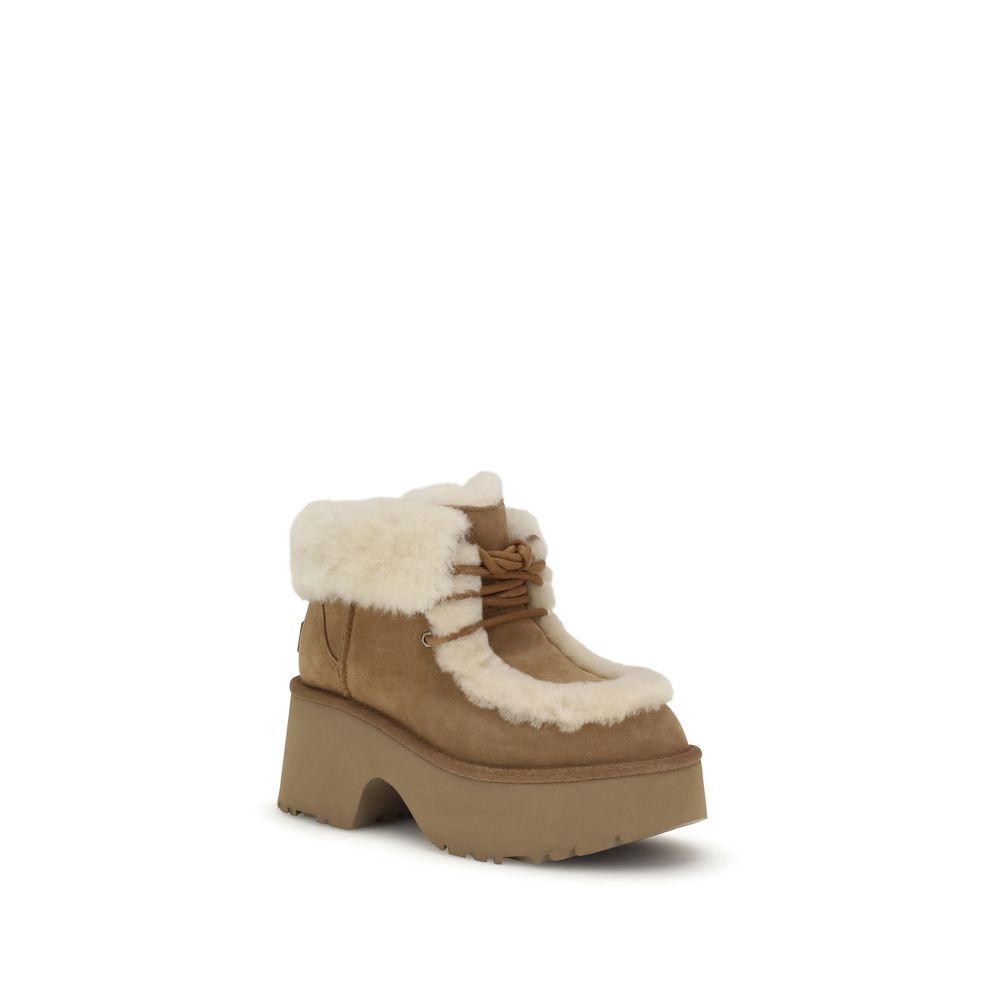 Bottines UGG Classic Esmee beiges